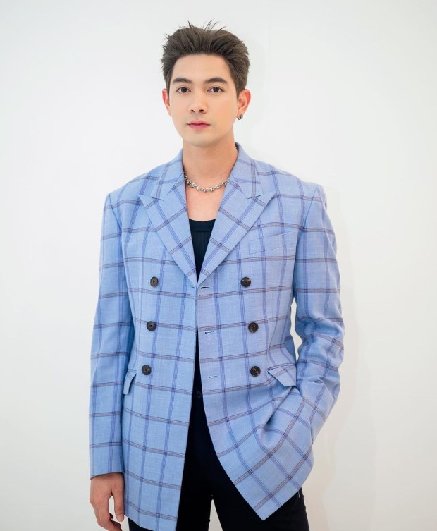 เข้ม หัสวีร์ ขนาดน้องชาย