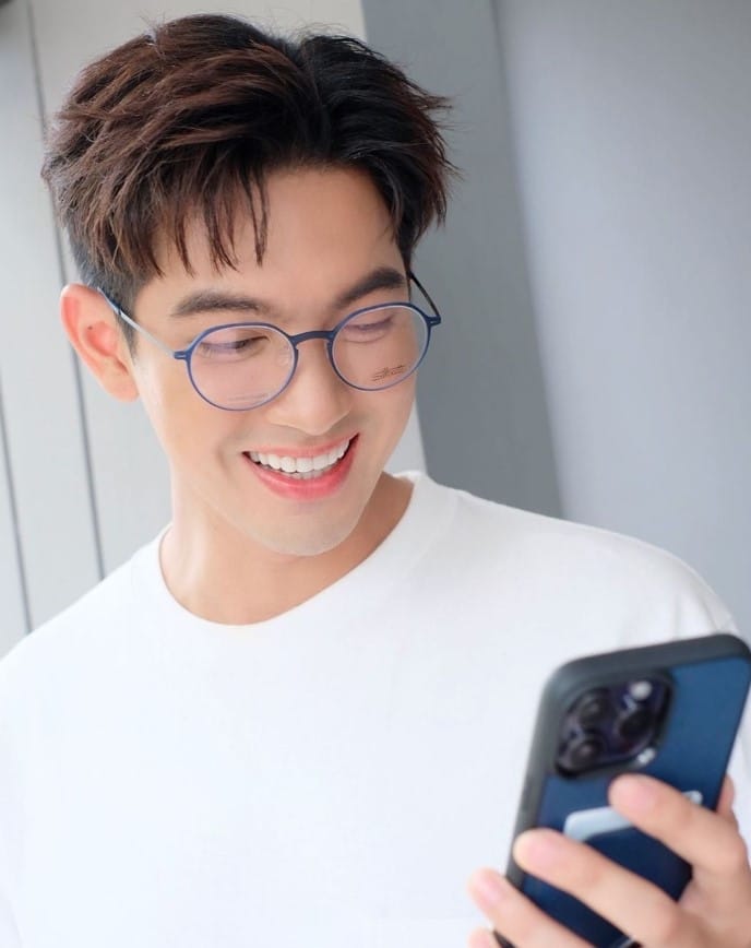 เข้ม หัสวีร์ ขนาดน้องชาย