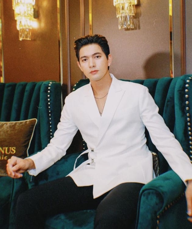 เข้ม หัสวีร์ ขนาดน้องชาย