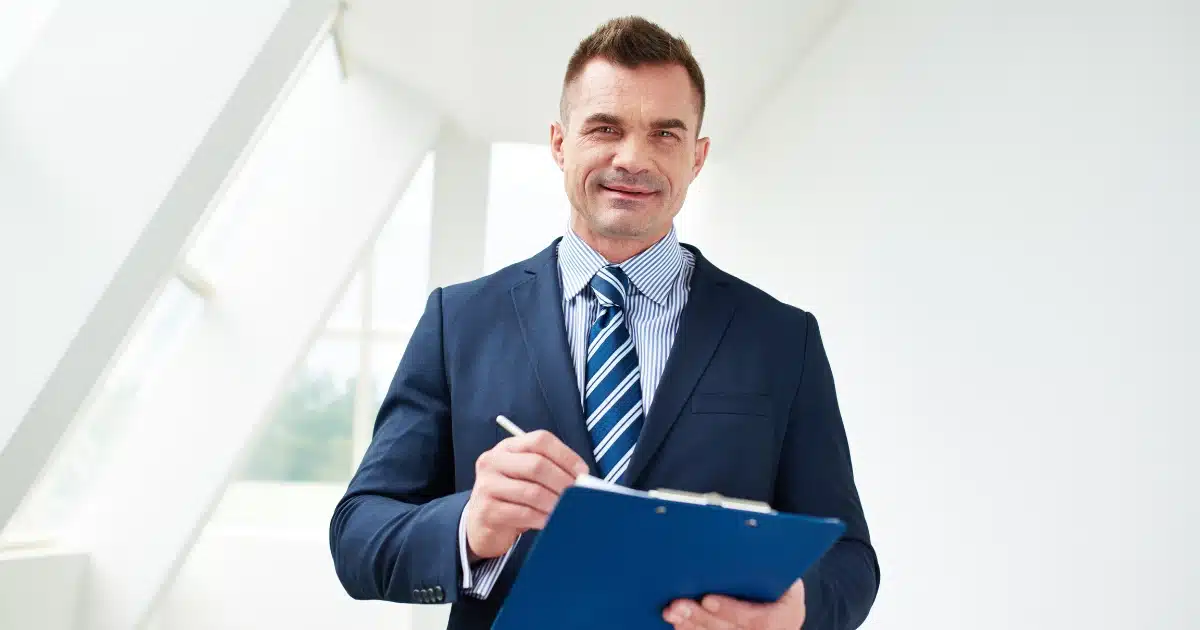 เงินเดือนพนักงานห้างสรรพสินค้า