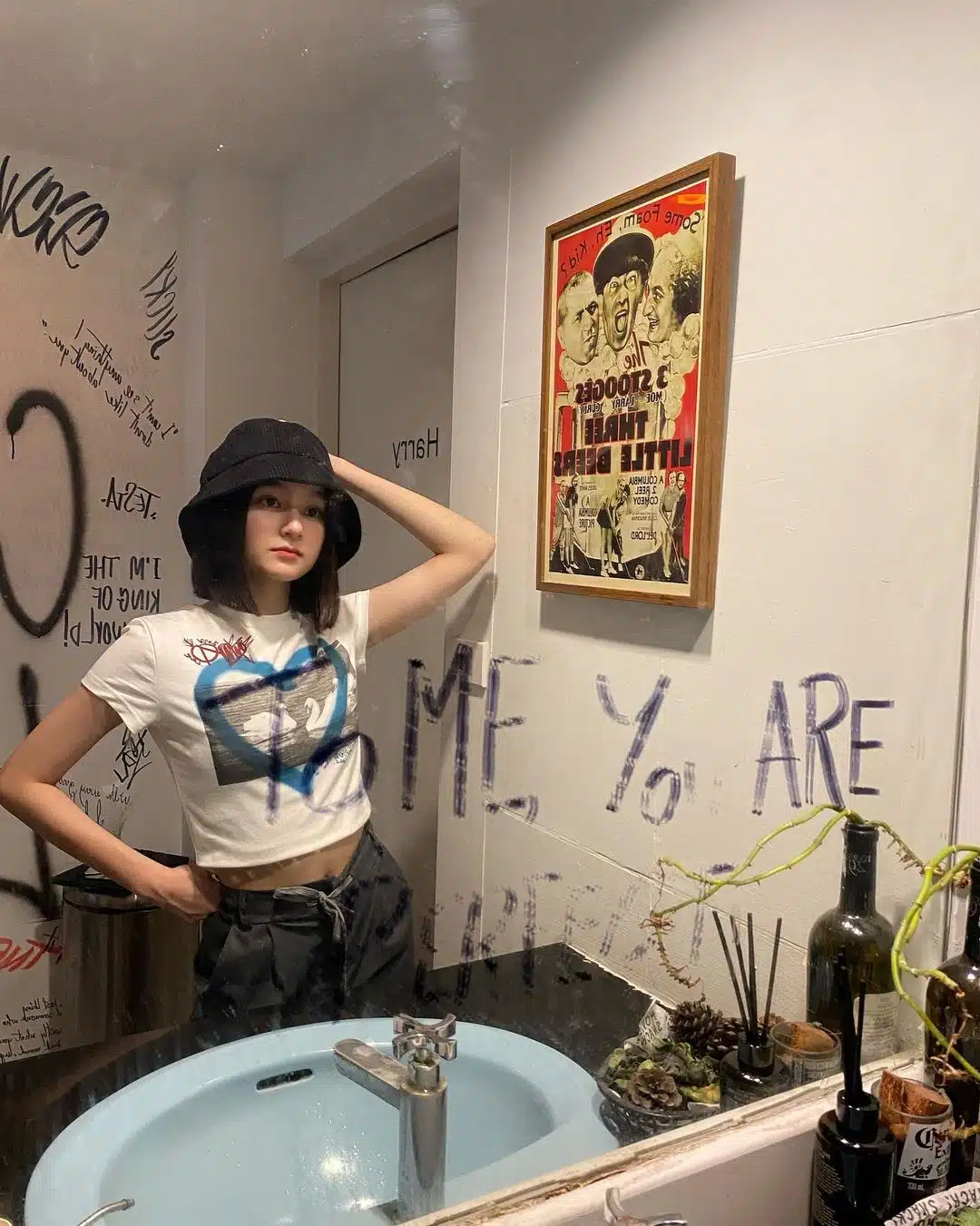 แย้ม ธี่หยด เป็นใคร