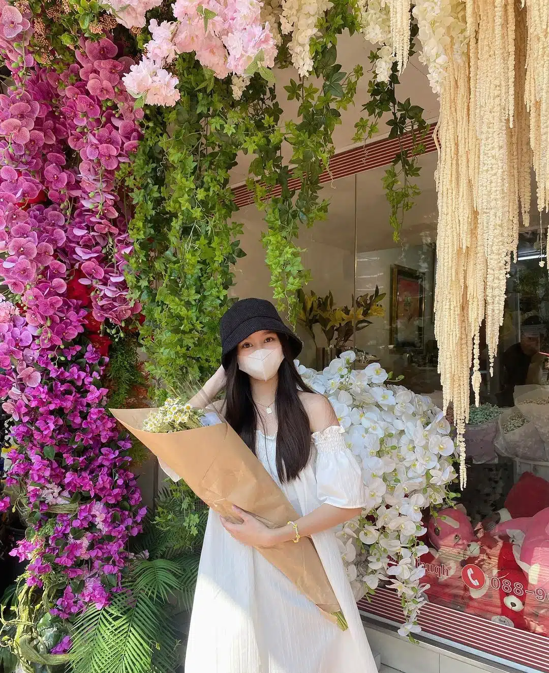 แย้ม ธี่หยด เป็นใคร