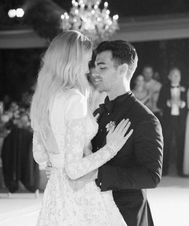 โจ โจนาส ฟ้องหย่า โซฟี