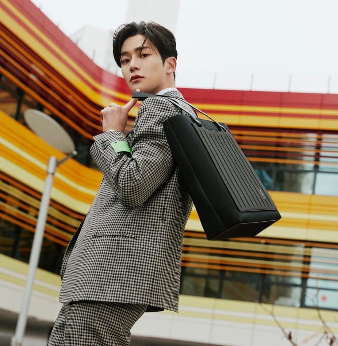 โรอุน ออกจาก SF9