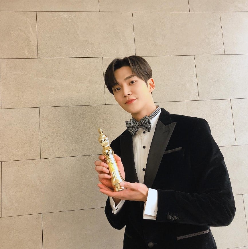 โรอุน ออกจาก SF9