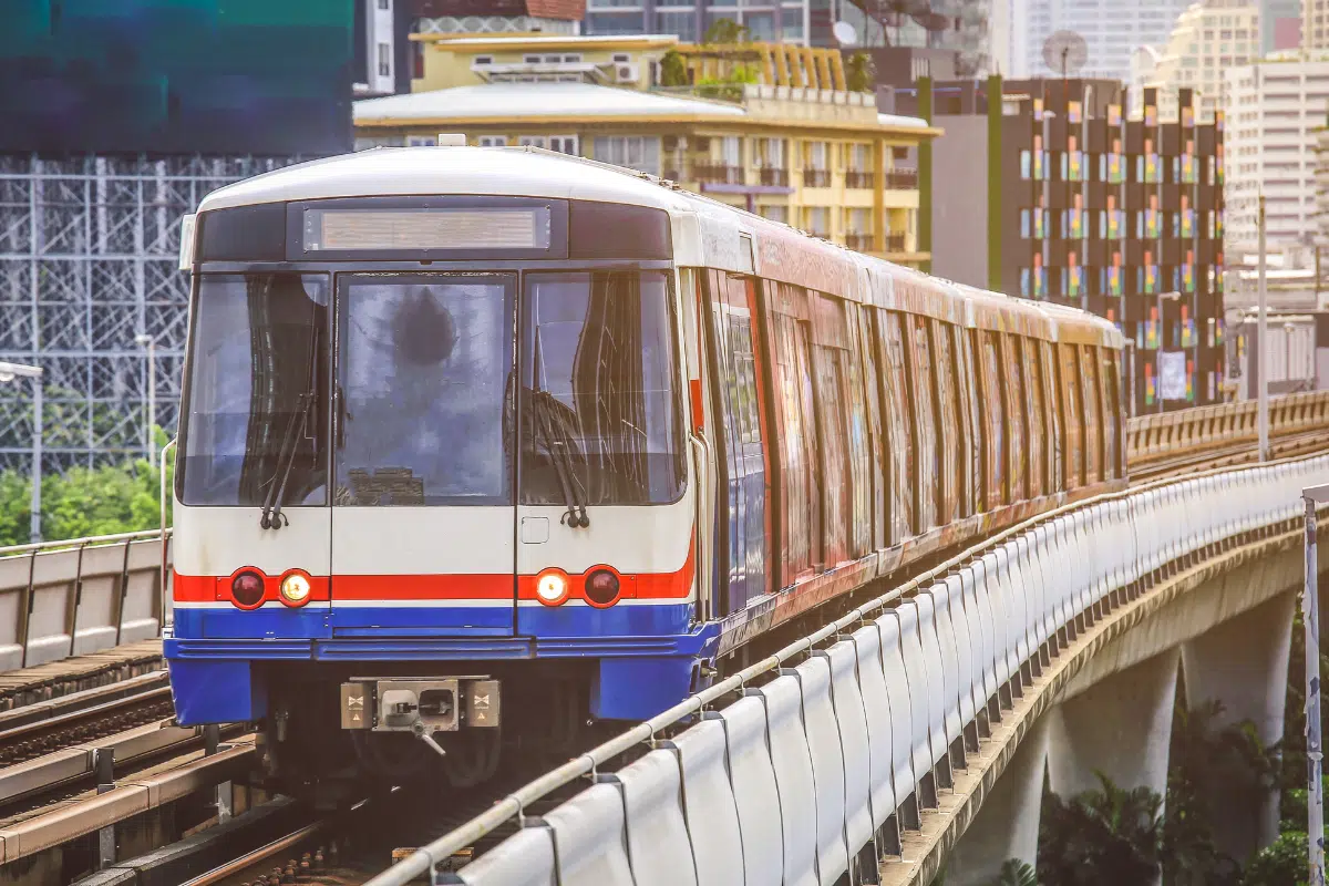 ปักหมุด "ทำบัตรประชาชน บนสถานี BTS" เปิดทุกวัน เช็กเวลาทำการได้ที่นี่