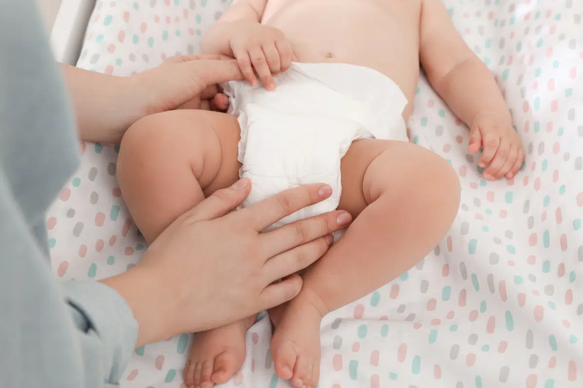 ฝันว่าเช็ดอุจจาระให้ทารก ทำนายฝัน วิเคราะห์เลขเด็ดซื้อหวย