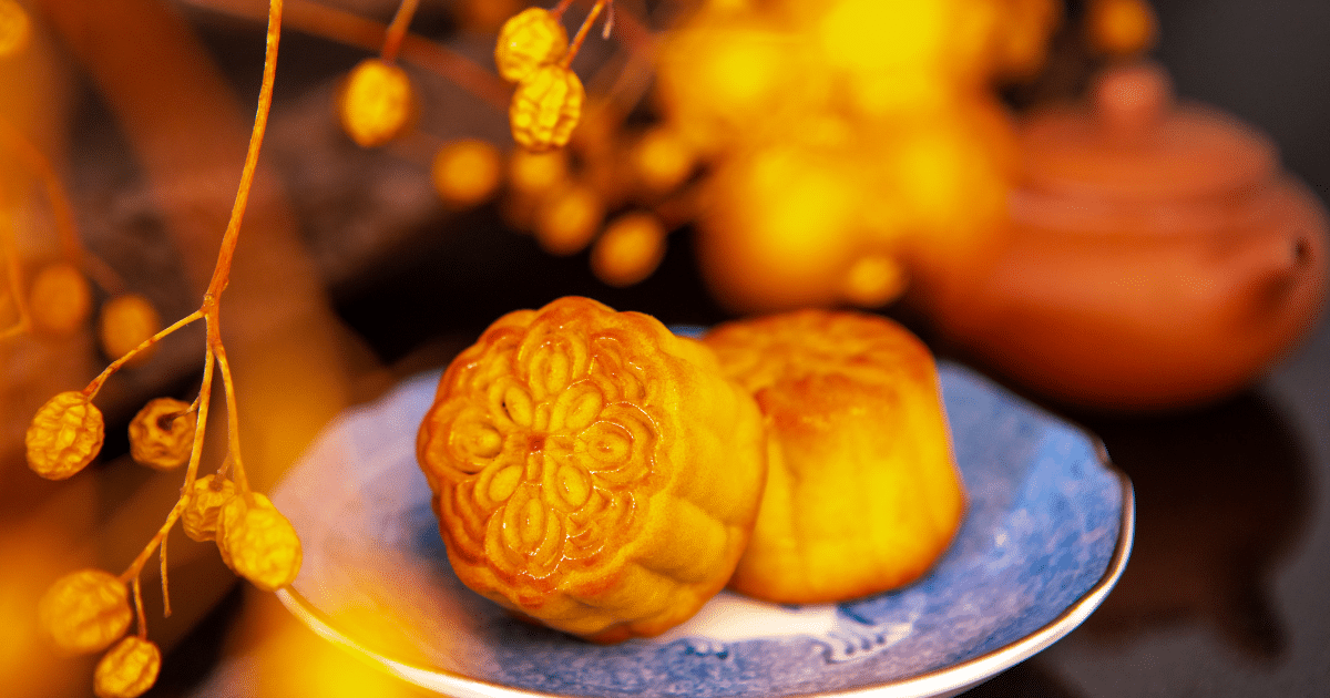 รวมสิ่งที่ต้องทำ 'วันไหว้พระจันทร์' ขั้นตอนการไหว้เสริมสิริมงคลเป็นอย่างไร สายมูต้องฟัง