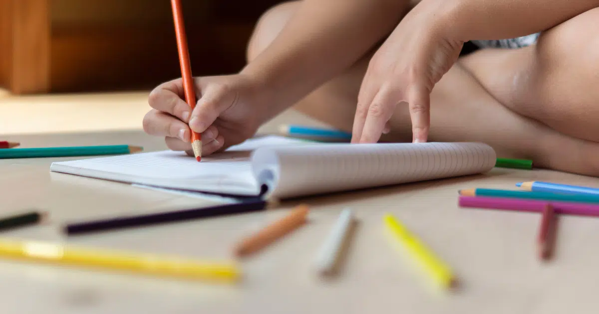 ฝันว่าวาดรูป ทำนายฝัน บอกความหมาย พร้อมตีเลขเด็ดลุ้นโชค