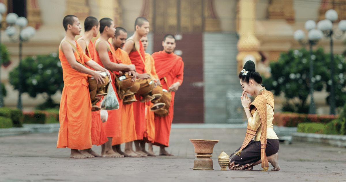 เงินเดือนพระสงฆ์ "อัตรานิตยภัต" ไขข้อสงสัยเหตุใดพระได้รับเงินเดือน