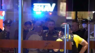 พ่อแม่เด็กกราดยิงพารากอน