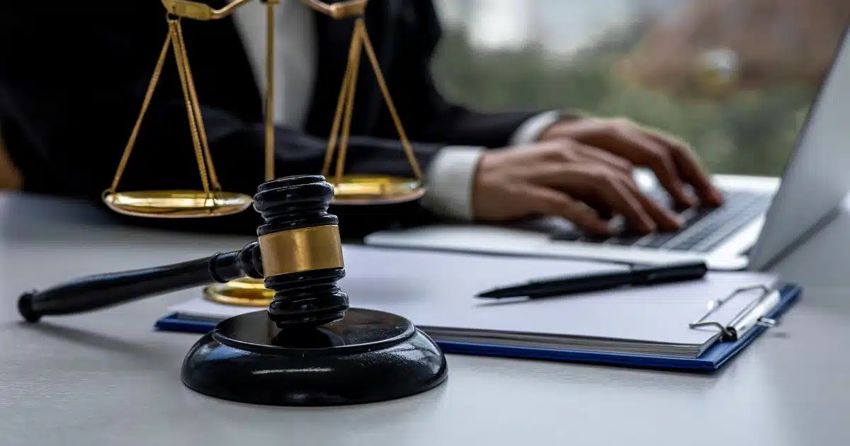 คณะนิติศาสตร์ จบมาแล้วมีงานทำ