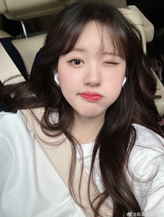 จ้าวลู่ซือ ปล่อยเพลงใหม่