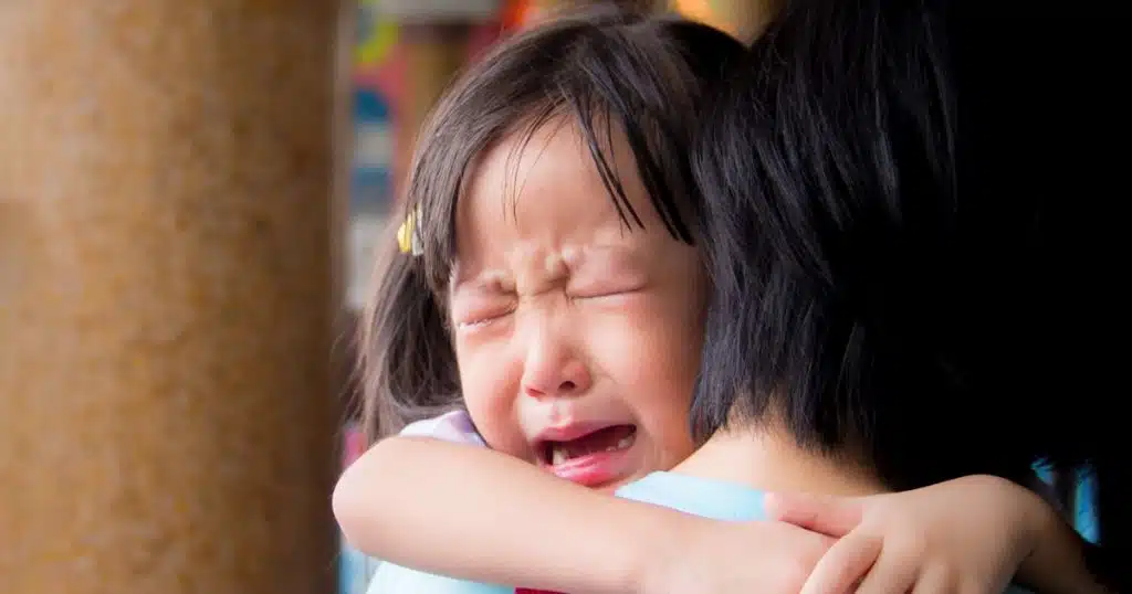 ทำนายฝันว่าพ่อตีน้อง