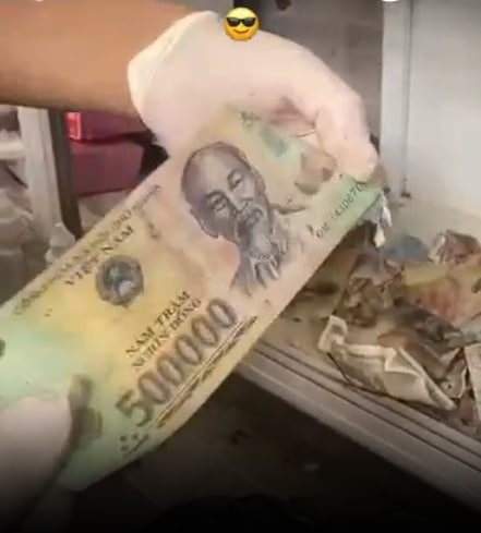 ธนบัตร 500,000 ดอง ประมาณ 700 บาทไทย