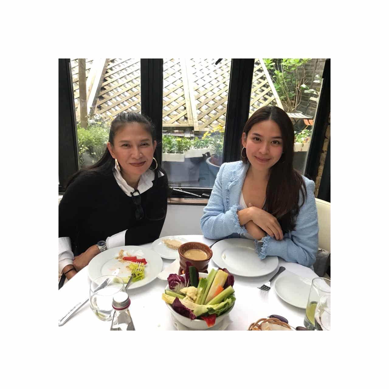 พลอย เจิรญปุระ