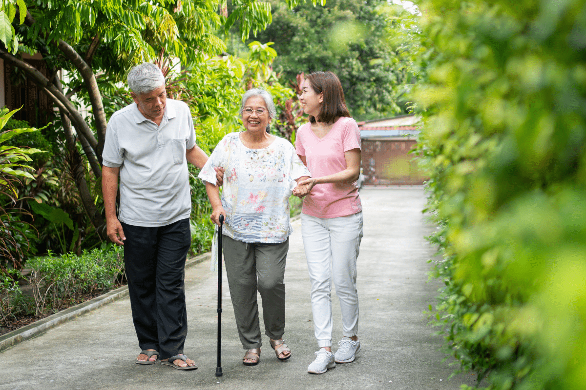 ผู้สูงวัย เดินอย่างรู้สังขาร
