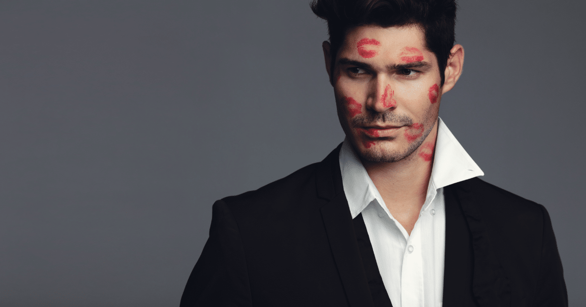 เปิดเคล็ดลับการลดรอยจ้ำแดง ลบเลือนรอยจูบจากคู่ของคุณให้หายเป็นปลิดทิ้ง