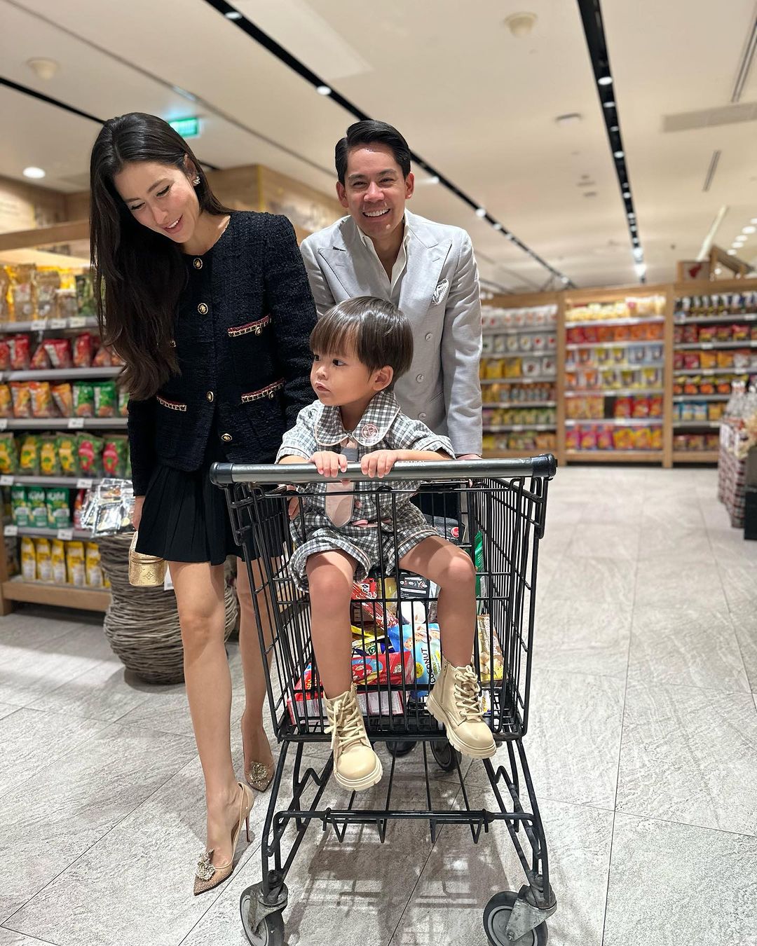 ชมแฟชั่นศรีริต้า