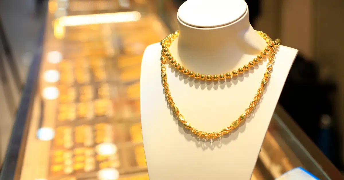 เงินเดือนพนักงานร้านทอง รายได้ดีจริงไหม