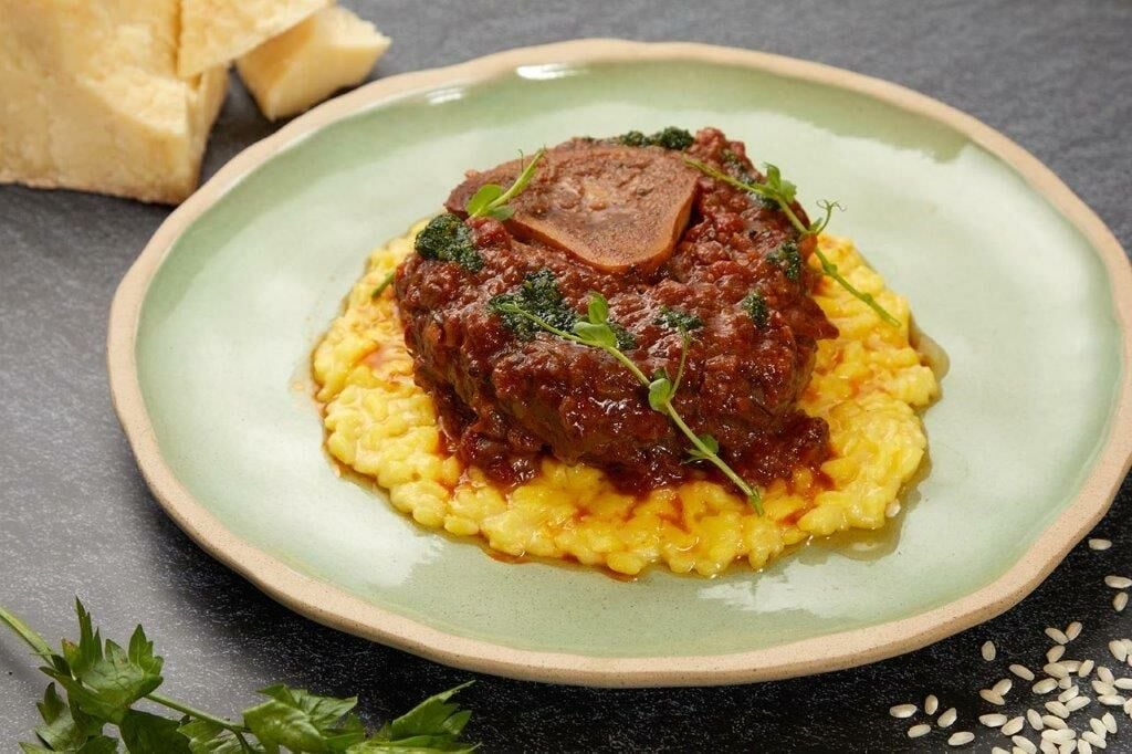 อาหารอิตาเลี่ยน La Tavola ร้านอาหารอิตาลี