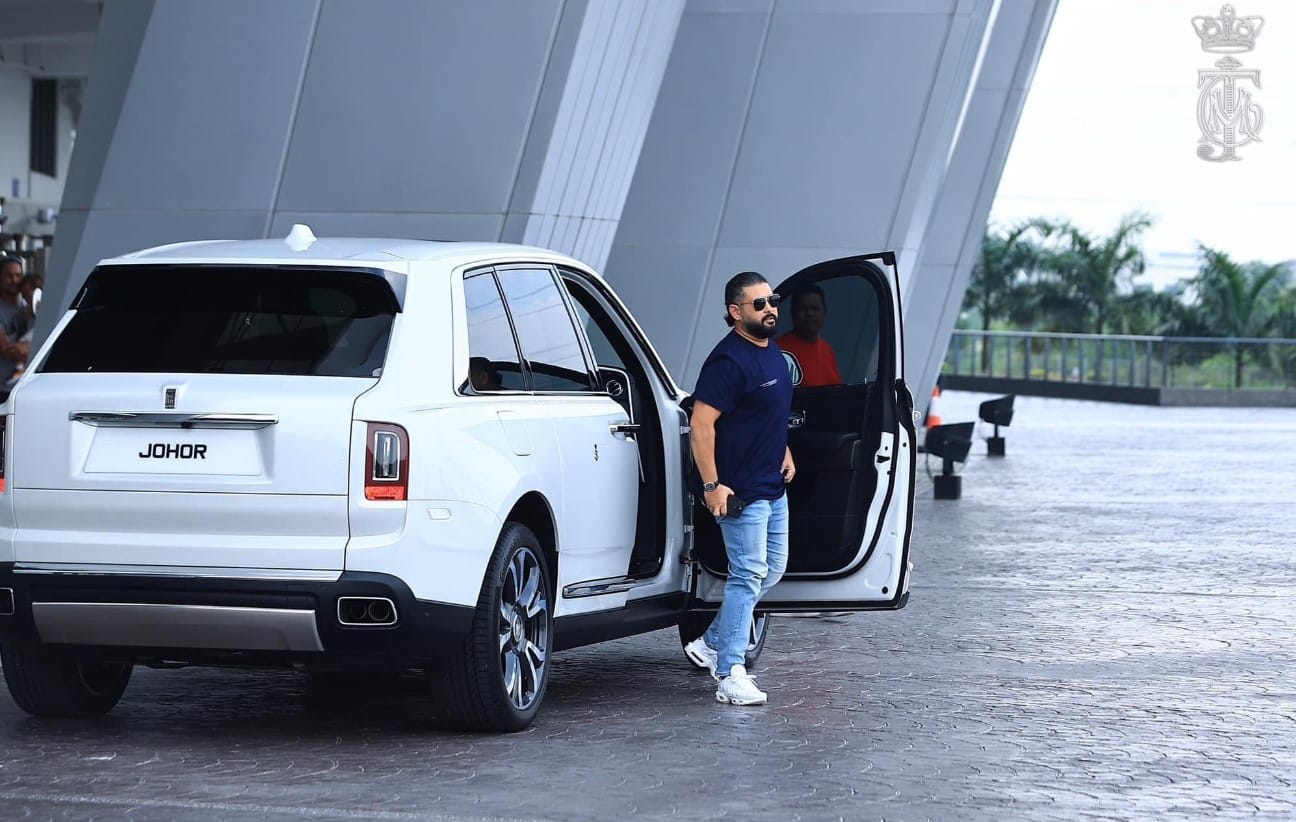 เจ้าชายมาเล ติดในเหตุการณ์ กราดยิงพารากอน