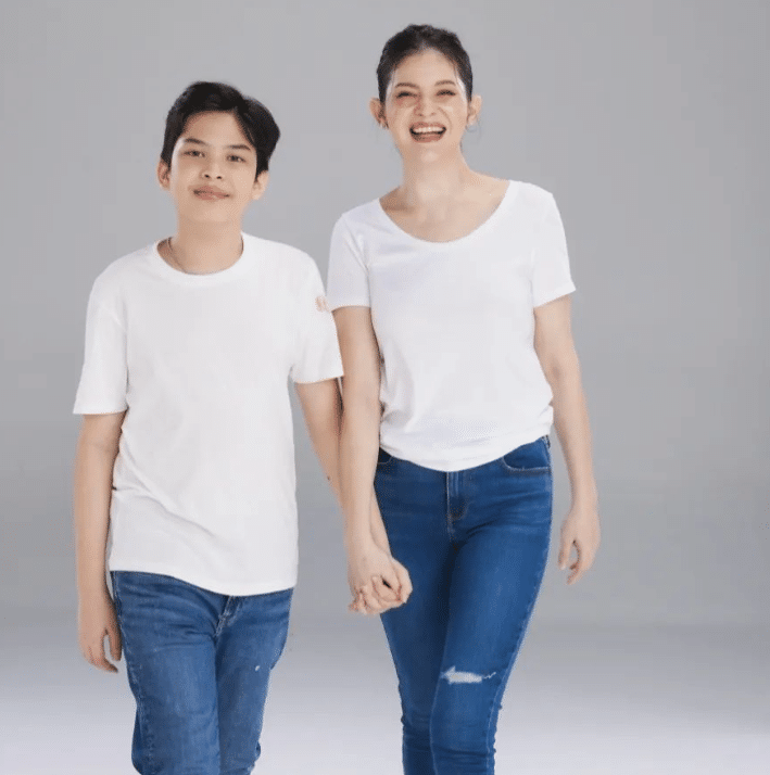 "แอนนี่ บรู๊ค" เผยไม่อัปเดตภาพ "น้องฑีฆายุ" เพราะลูกต้องการความเป็นส่วนตัว