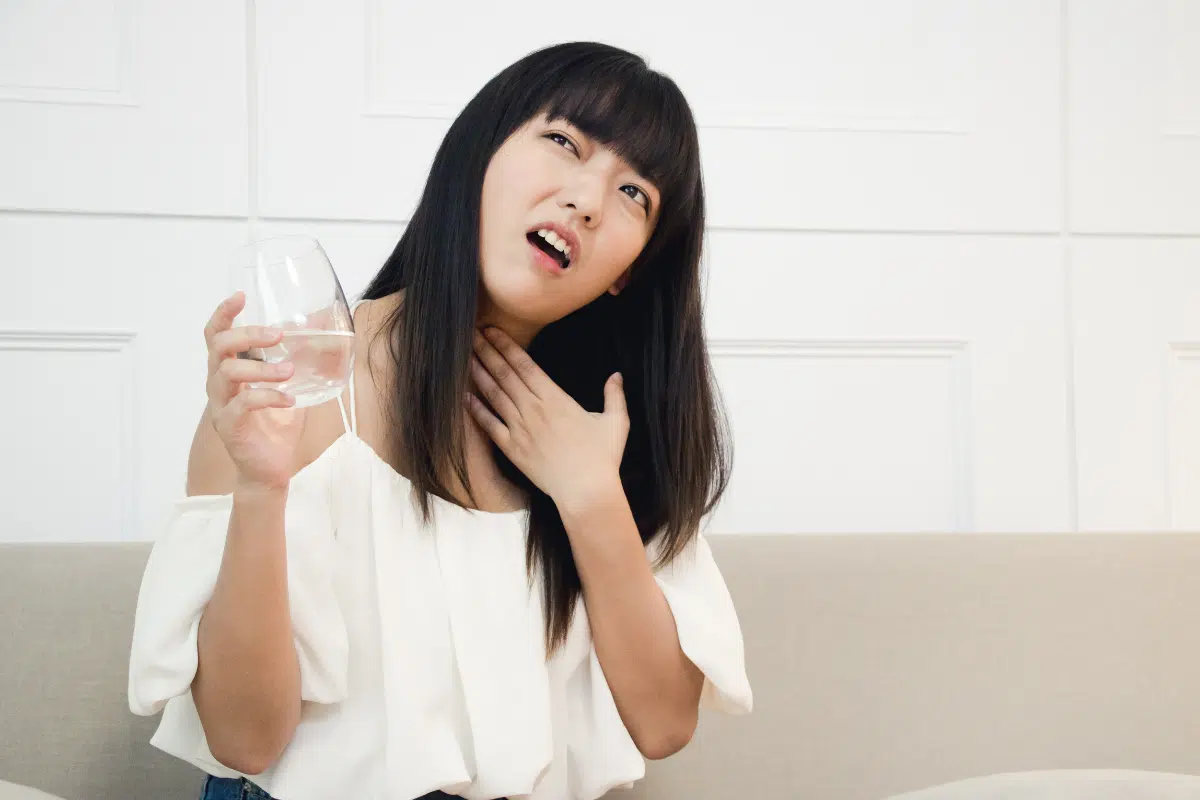 ขมปากขมคอ