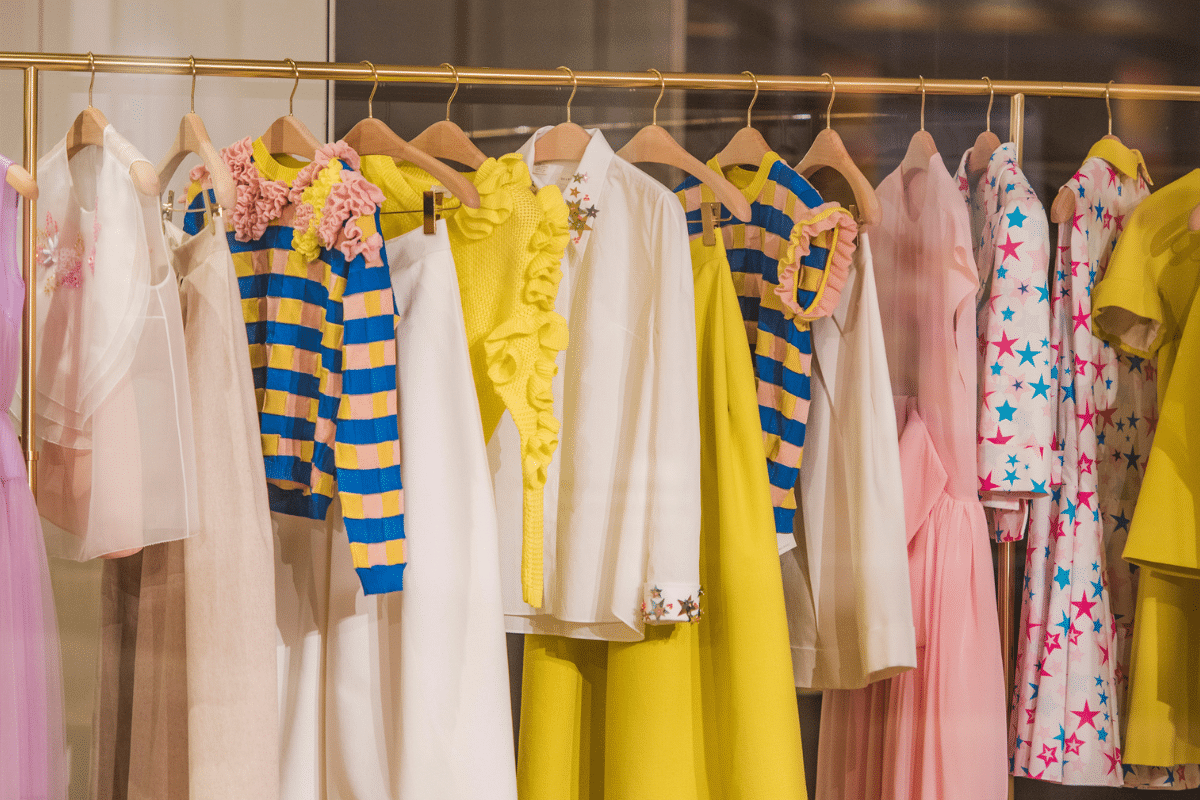 ผ้าหอม ไม่ยับ ไม่เหม็นอับ