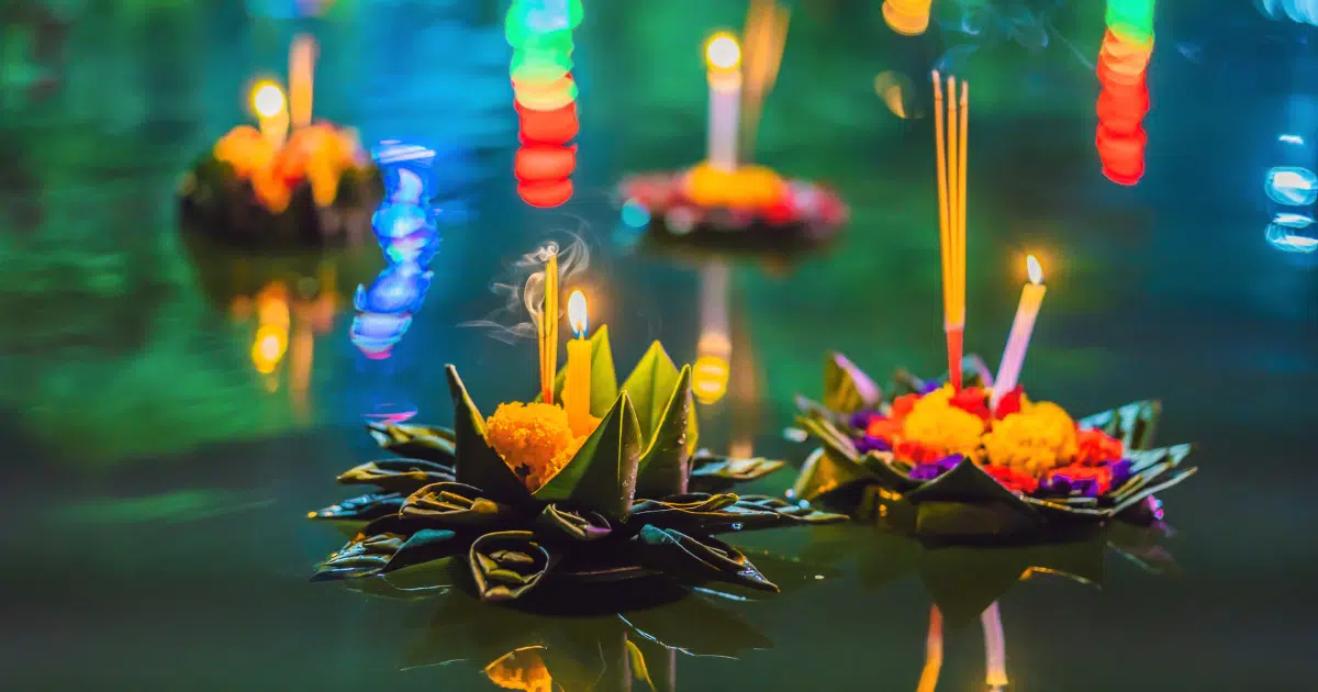 วิธีขอขมาพระแม่คงคา คำอธิษฐานวันลอยกระทง 2566 เสริมสิริมงคลส่งท้ายปี