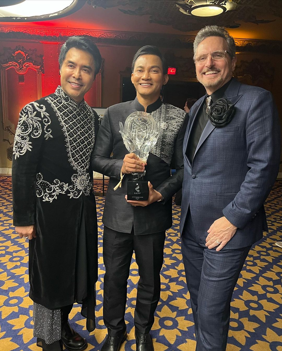 จา พนม รับรางวัล Outstanding Asian Artist 2023