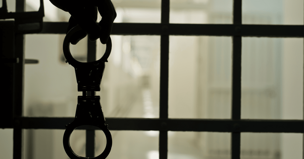 ซูถูกศาลตัดสินโทษให้จำคุกเป็นเวลา 10 ปี