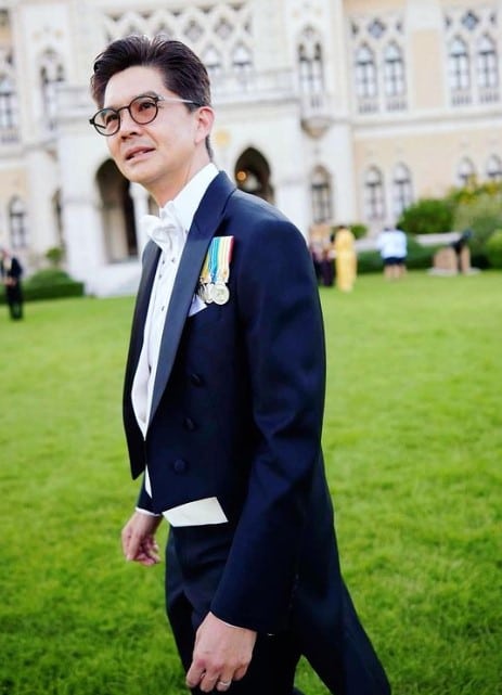 ณพ ณรงค์เดช เป็นอะไรกับ กรณ์