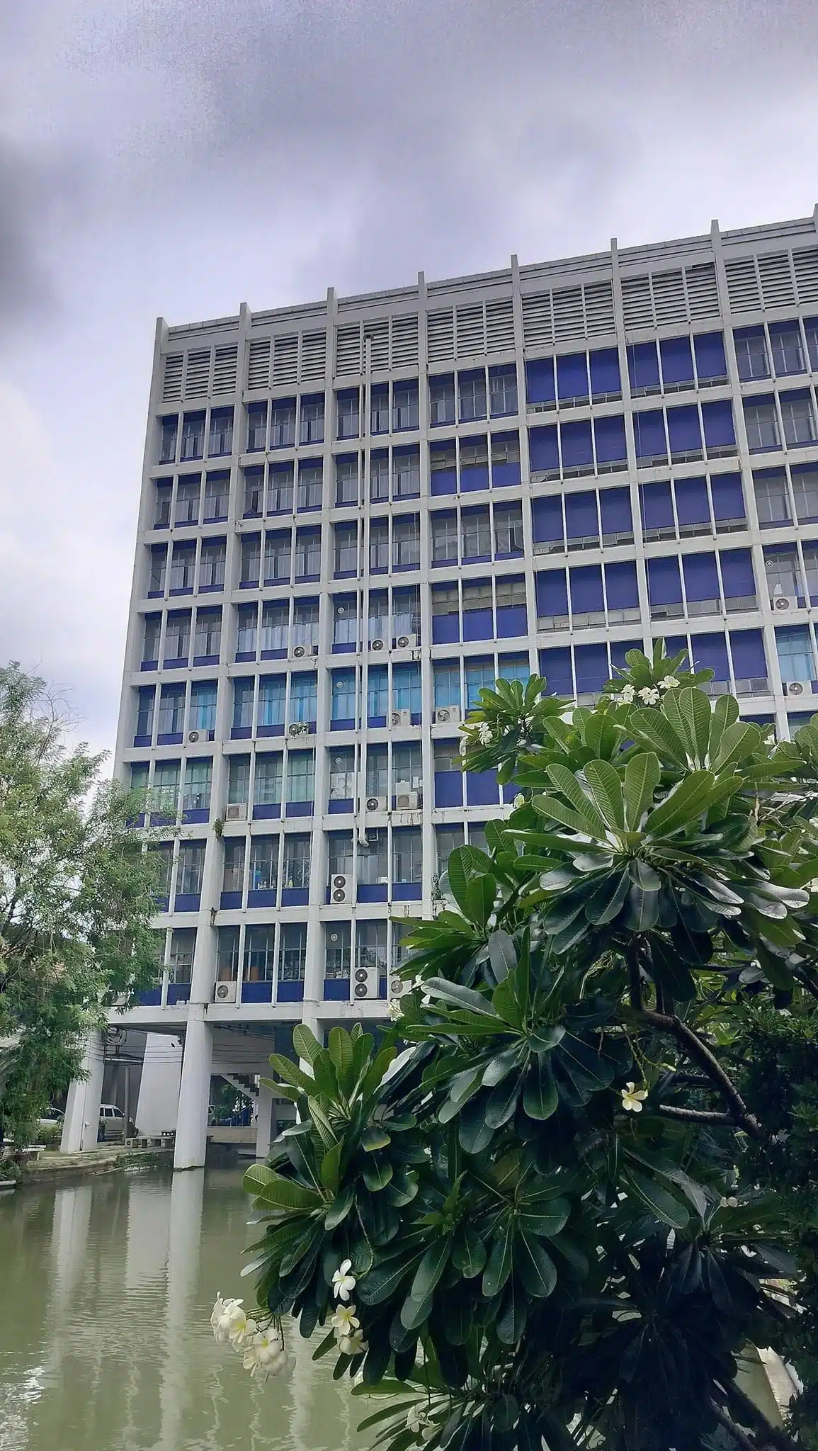 ดราม่า คืนที่ดินอุเทนถวาย