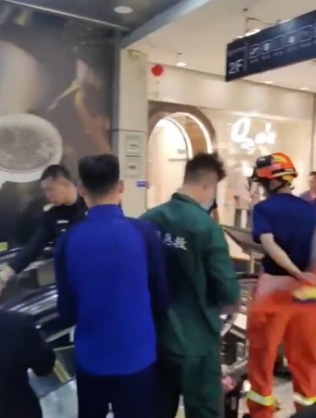 บันไดเลื่อน เสียชีวิต