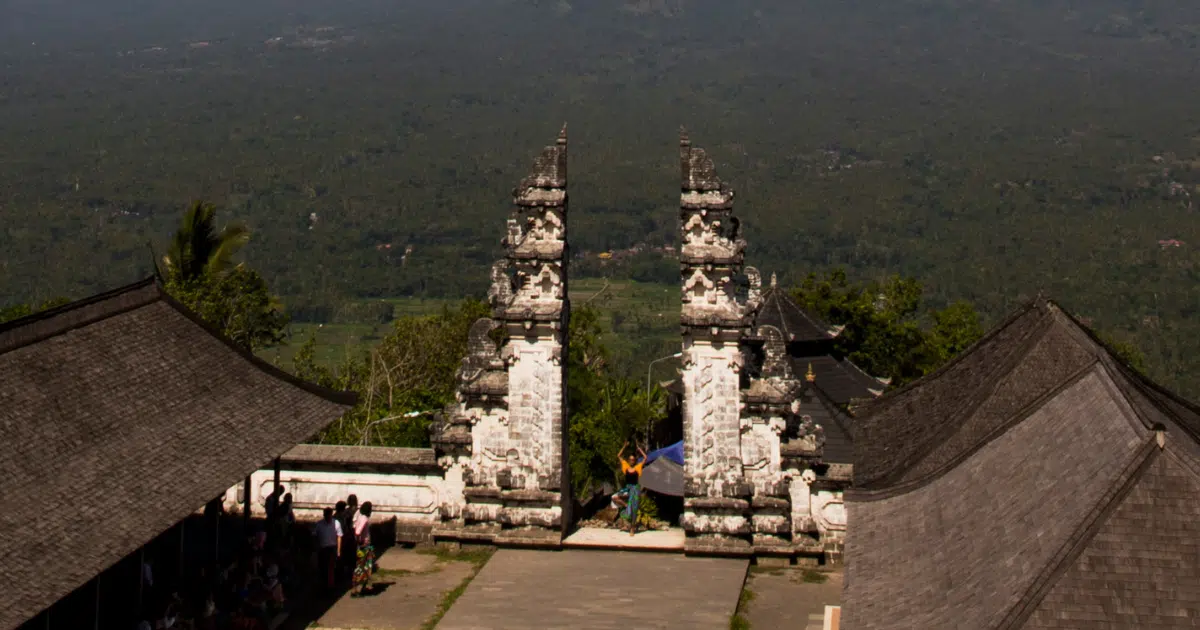 ประตูสวรรค์บาหลี ที่เที่ยวอินโดนีเซีย 2023