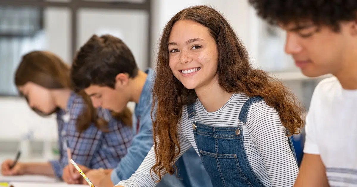 ฝันว่าไปโรงเรียนมัธยม