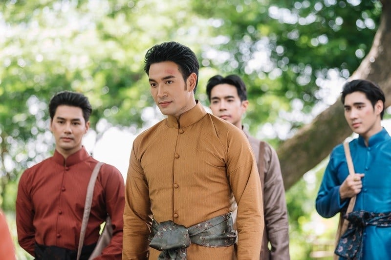 ดูสด 'พรหมลิขิต' EP.13 เรื่องย่อ แพรจีนแสดงท่าทีปลื้มพ่อริด-ขุนหลวงพึงใจปลายจวักพุดตาน