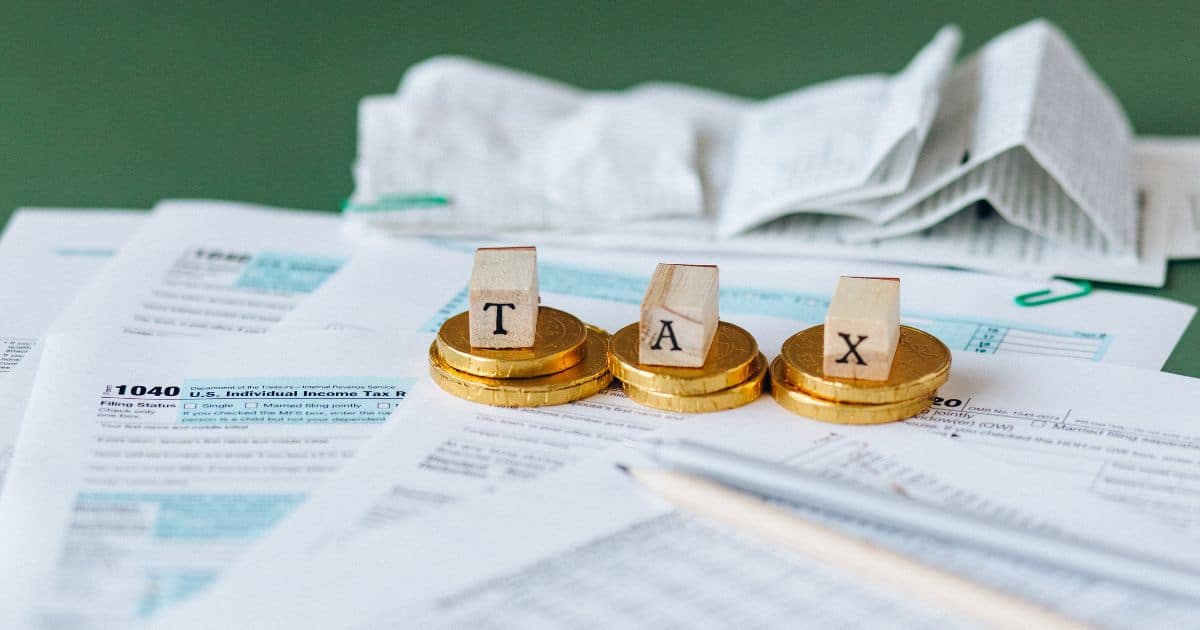 รายการลดหย่อนภาษี 2566 ค่าลดหย่อนภาษีด้วยประกัน