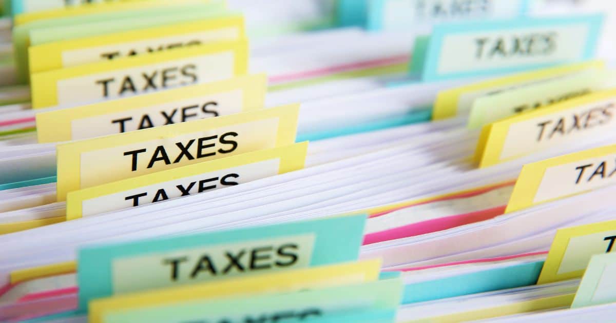 ลดหย่อนภาษี 2566 ค่าลดหย่อนส่วนตัวและครอบครัว