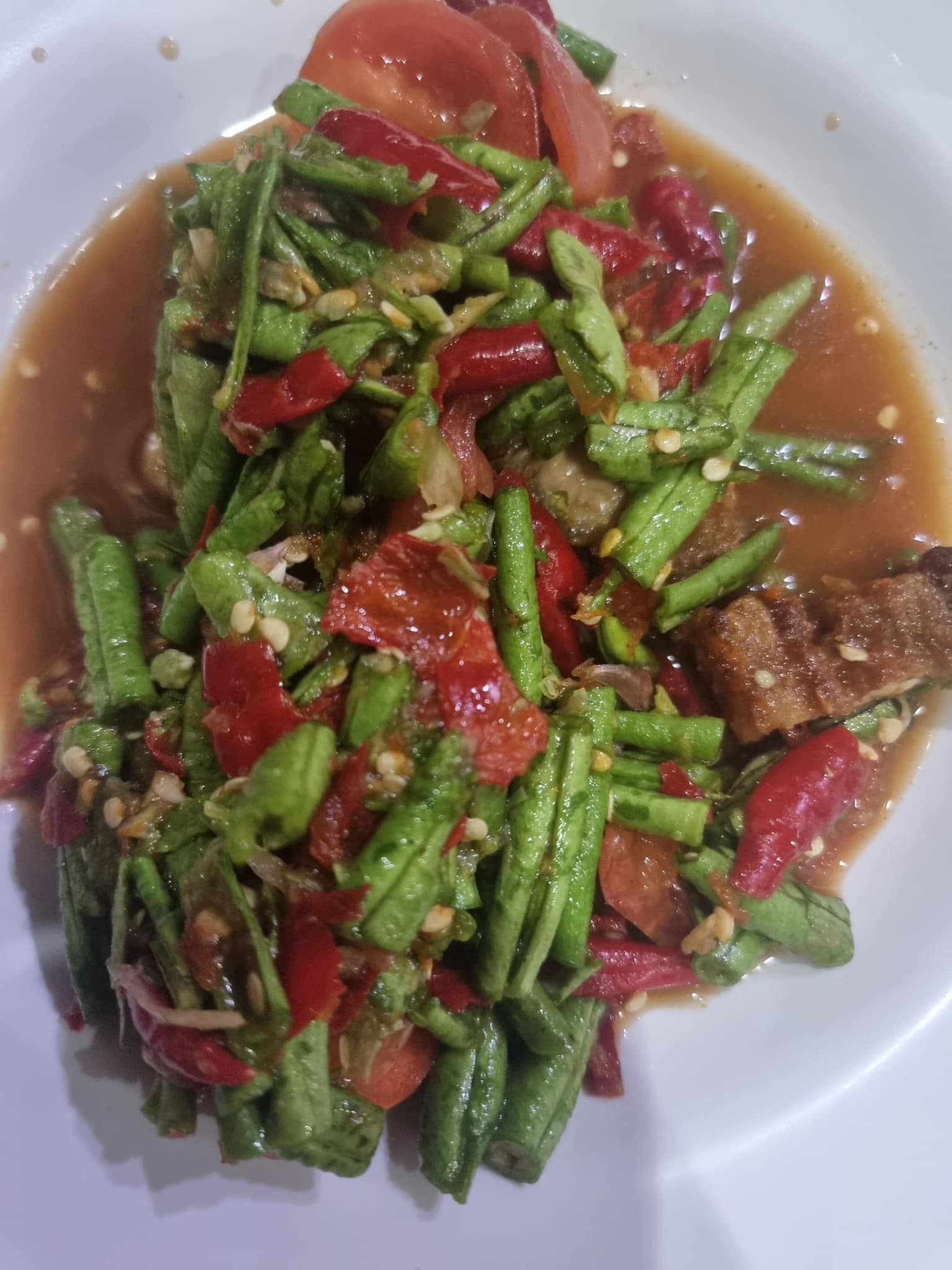 สั่งส้มตำถั่วพริก 3 เม็ด แม่ค้าใส่มาเกือบทั้งไร่