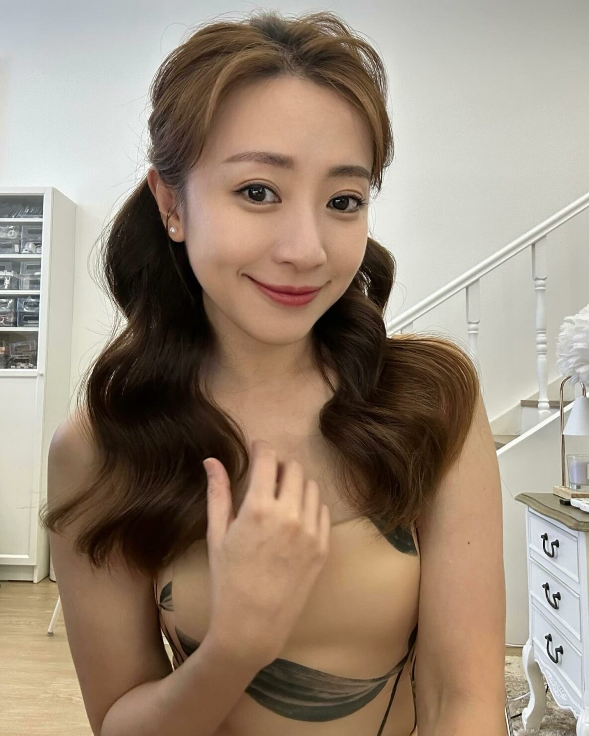 อาลัย จ้วง คุนซี ดารามาเลเซีย เสียชีวิตกะทันหัน หลังเป็นลมคากองถ่าย 40 นาที