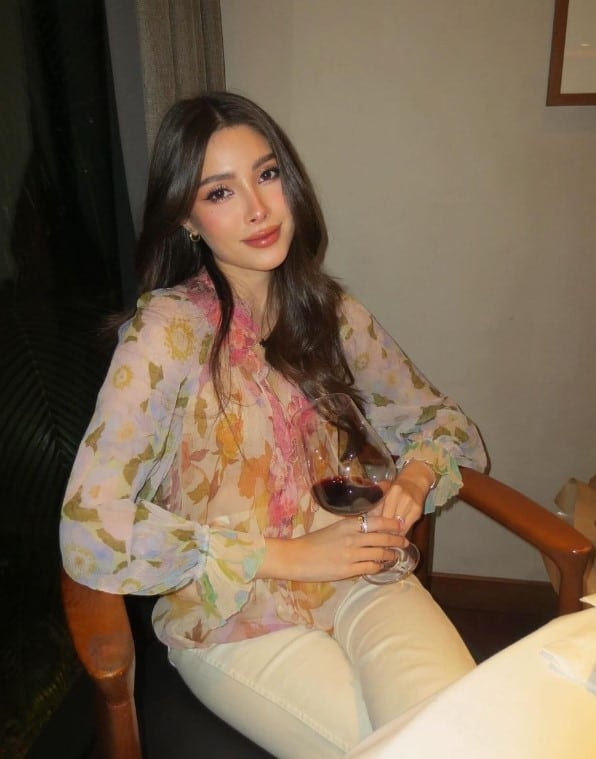 นิกกี้ นิโคล รับงานในวงการตั้งแต่เด็ก