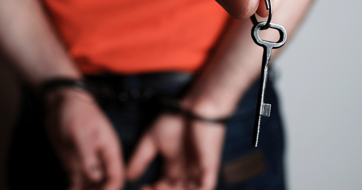 เงื่อนไขผู้ได้ลบประวัติอาชญากรรม