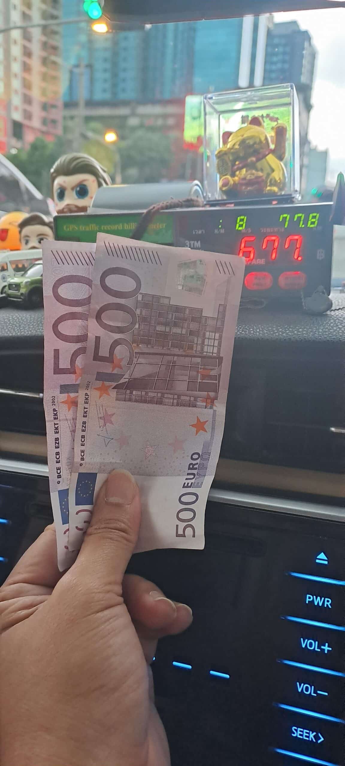 แท็กซี่ แบงก์ยูโร