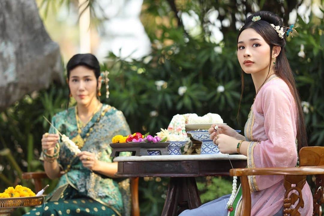 "แม่หญิงแพรจีน" ตัวละครแกะกล่องจากพรหมลิขิต ใช่คนรักของพ่อริดหรือไม่