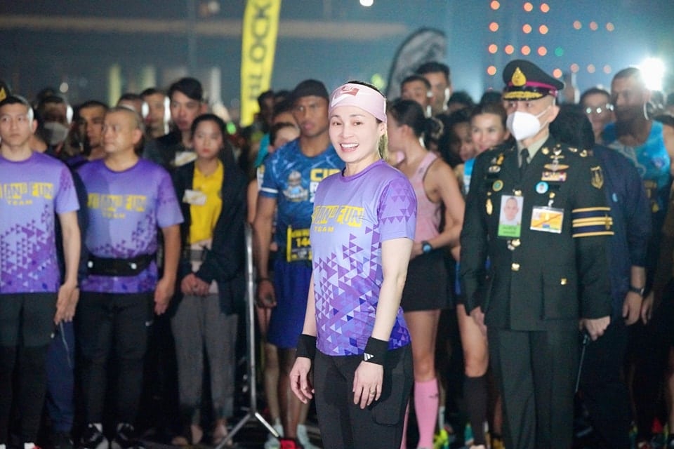 ป้ายทะเบียน Queen CIB RUN ชนะหมายเลข 16 12 66