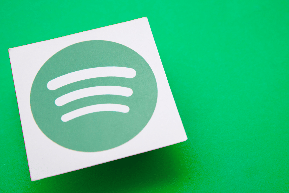Spotify ปลดพนักงาน