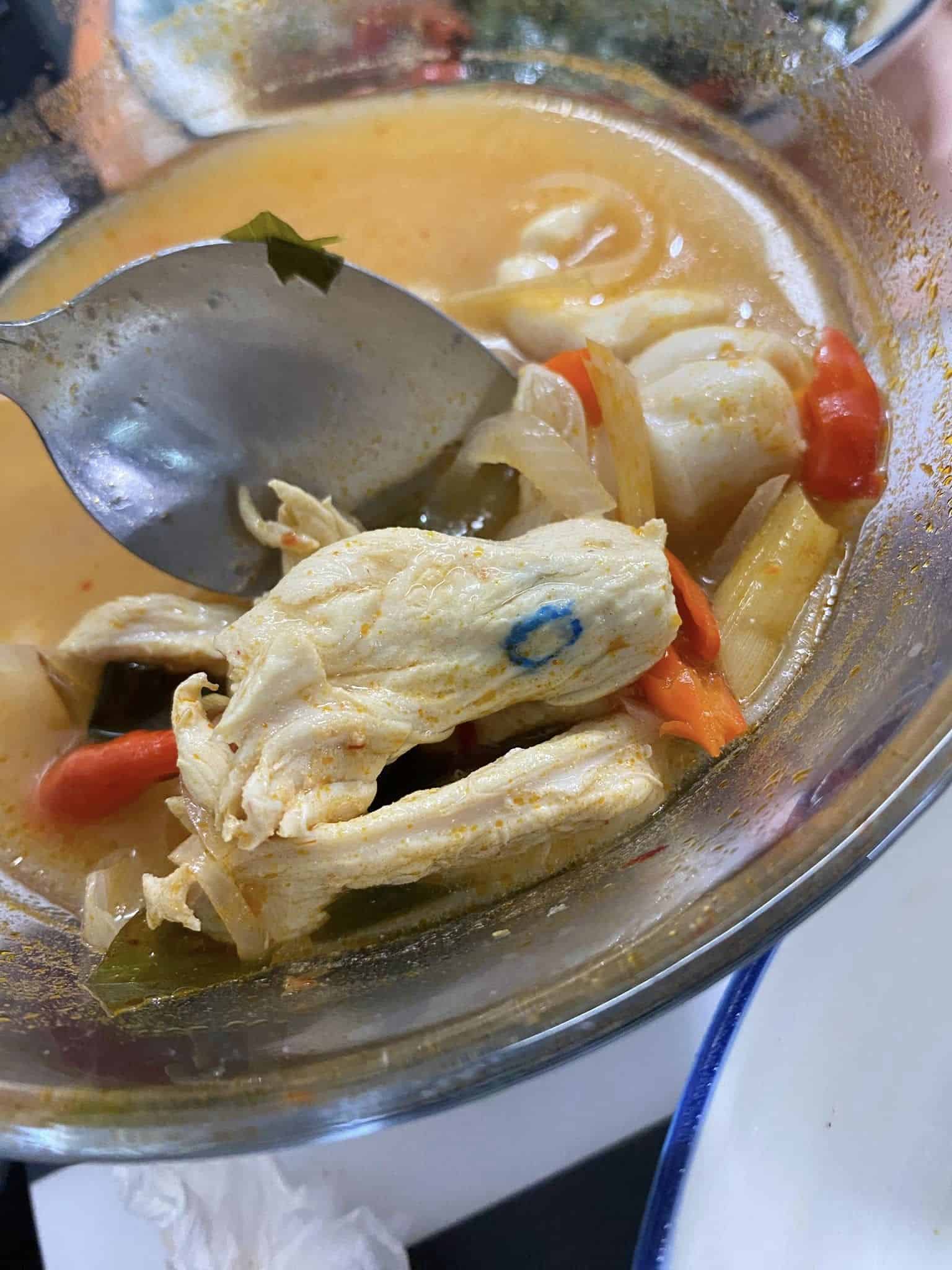 ต้มยำไก่ ไก่บลูริง