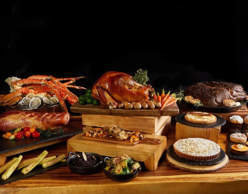 ร้านอาหาร ฉลองเคาท์ดาวน์ ต้อนรับปีใหม่ 2567 renaissance bangkok